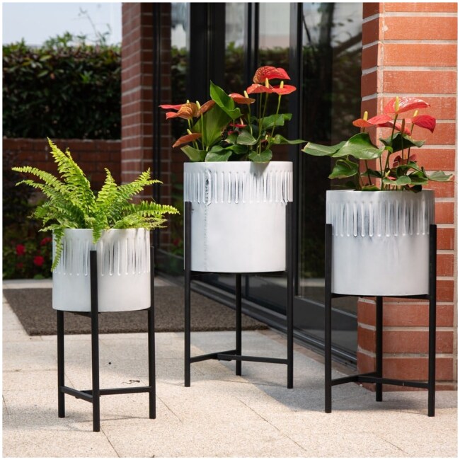 Glitzhome Set of 3 Modern Distressed Metal Plant Stands